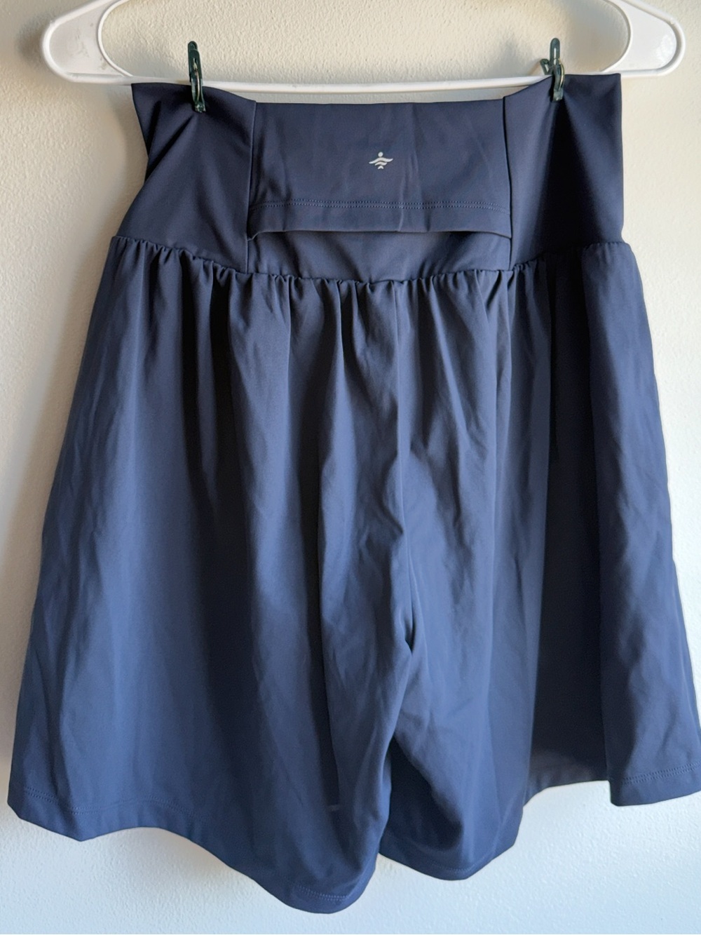 Halara SoftlyZero Airy NWT High Waisted Flowy Athletic Shorts Navy - Picture 2 of 6